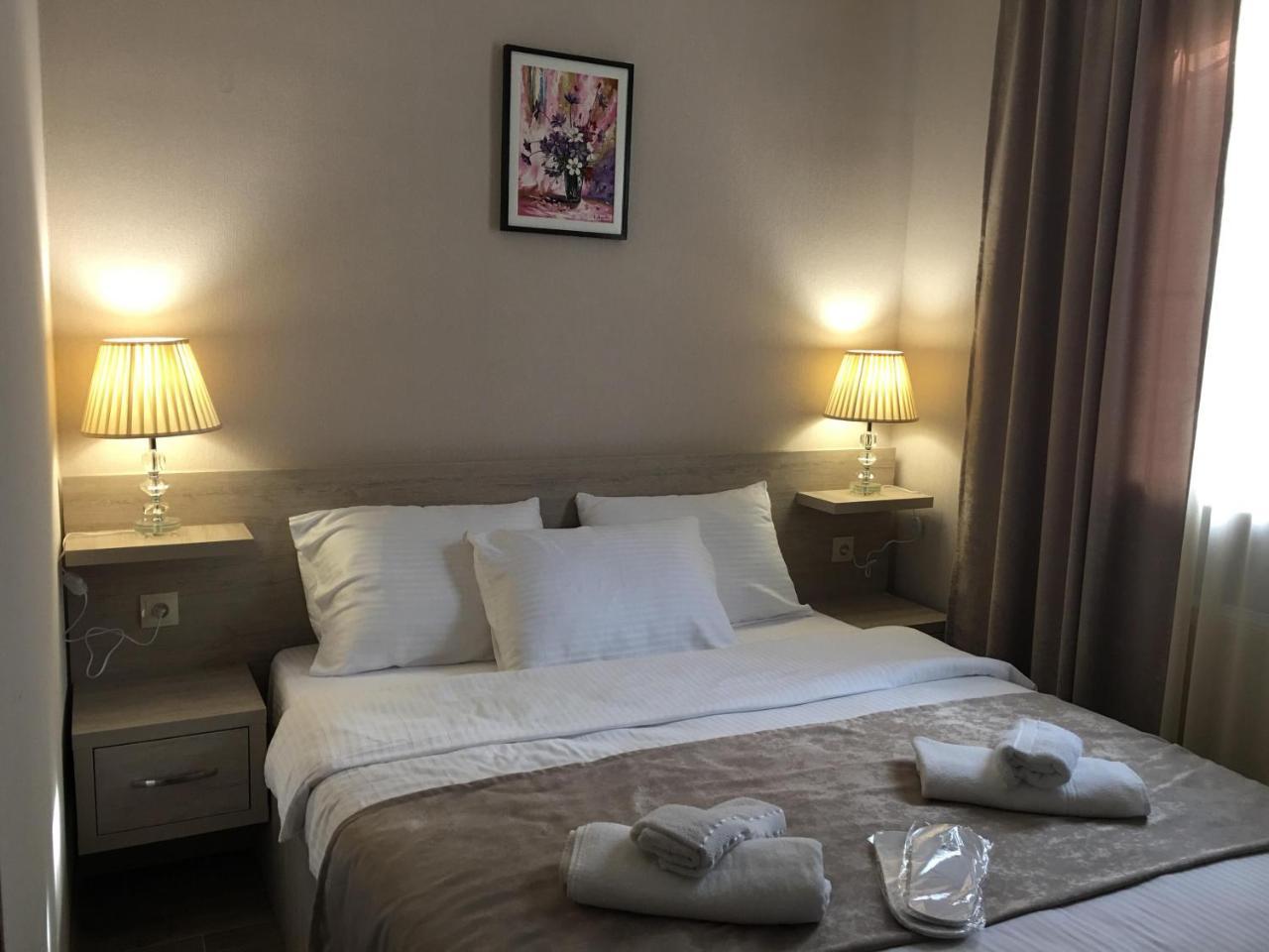 Family Hotel Triston Tbilisi Eksteriør billede